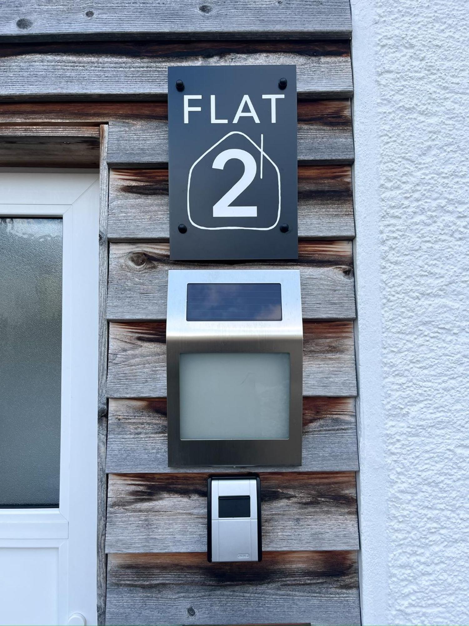 Hacienda Flats - Wunderschoene Ferienwohnungen Am Seewald ฟรีดริชส์ฮาเฟน ห้อง รูปภาพ